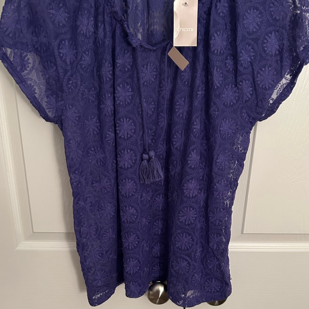 NEVER WORN. NWT Chico’s Top - Picture 3 of 4